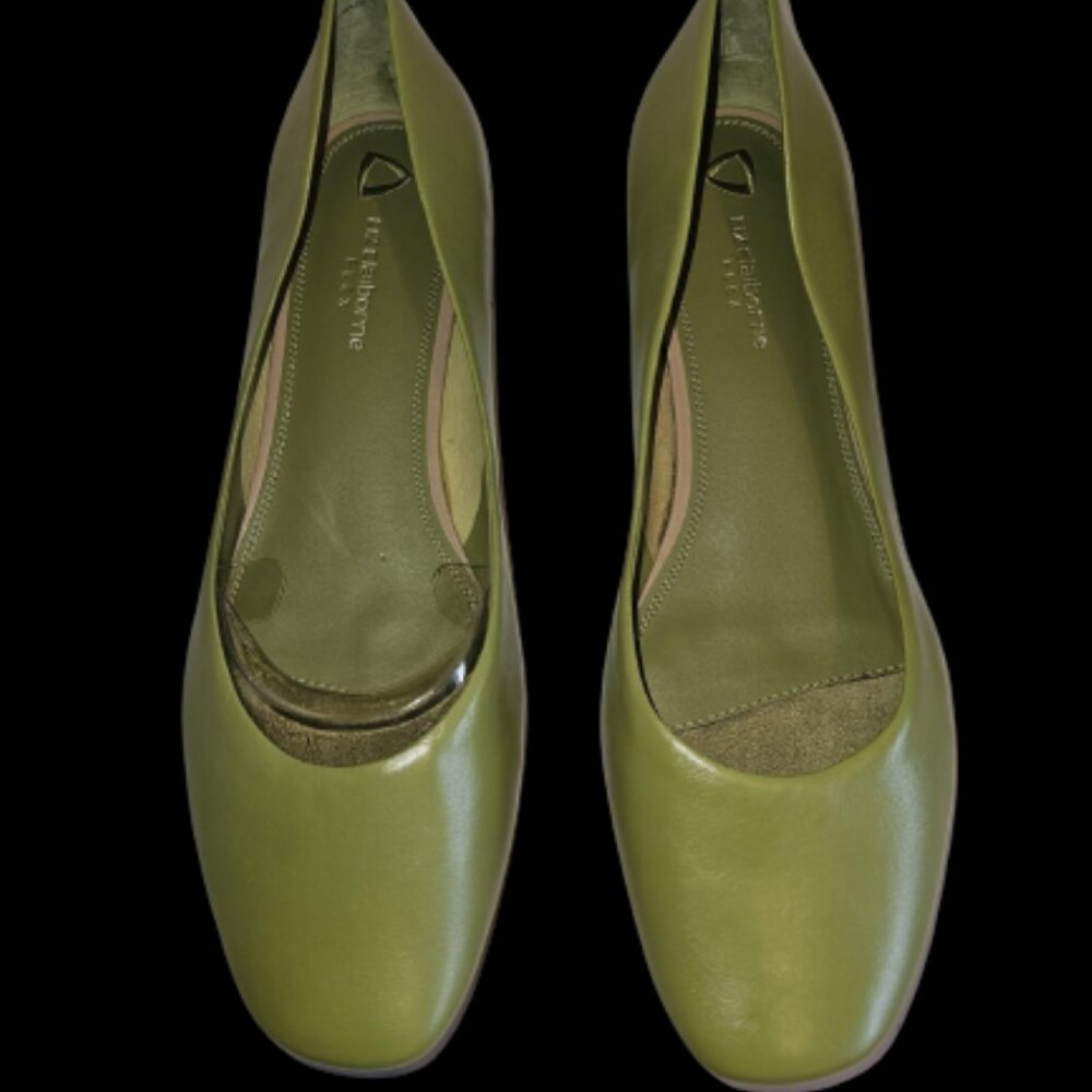 Women’s Leather Loafers Liz Claiborne Etta – Size 9